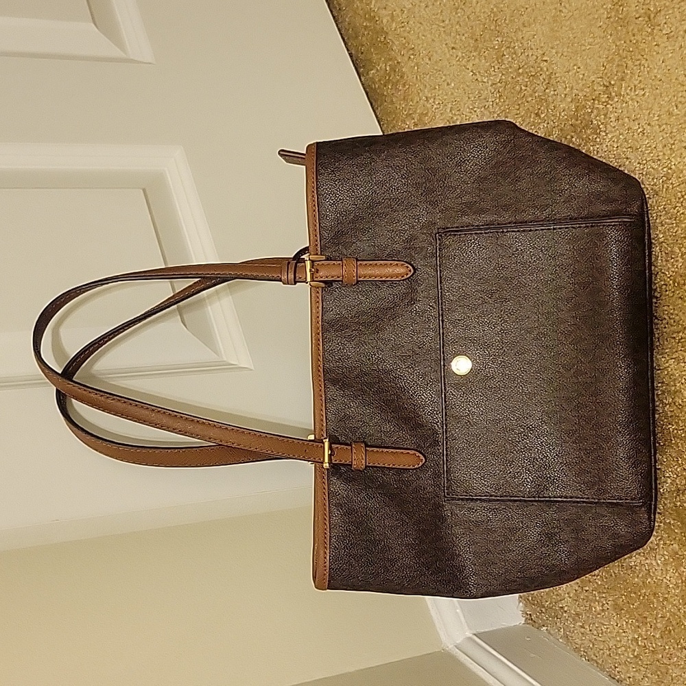 Michael Kors Medium Jet Set Tote